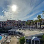 Apartment Saint-raphael- Vue Et Massif De L'esterel *
