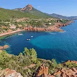 Saint-raphael- Vue Et Massif De L'esterel Apartamento