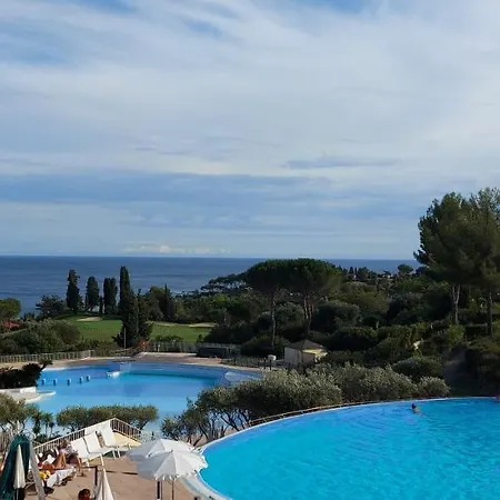 Appartement Saint-raphael- Vue Et Massif De L'esterel Saint-Raphaël