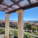 Saint-raphael- Vue Et Massif De L'esterel アパート *
