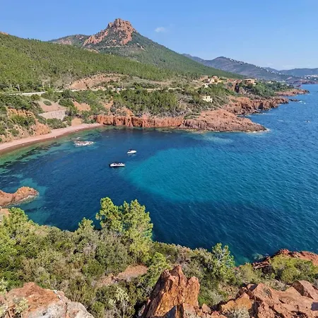 Saint-raphael- Vue Et Massif De L'esterel Apartment