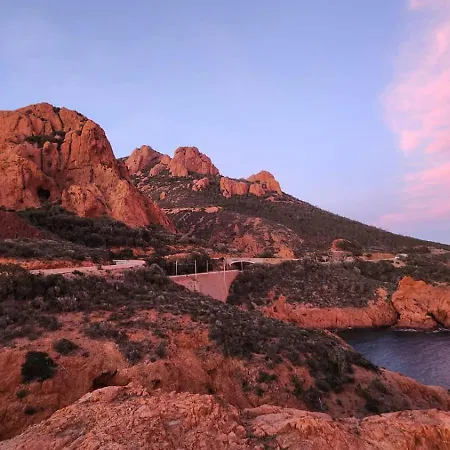 Saint-raphael- Vue Et Massif De L'esterel アパート